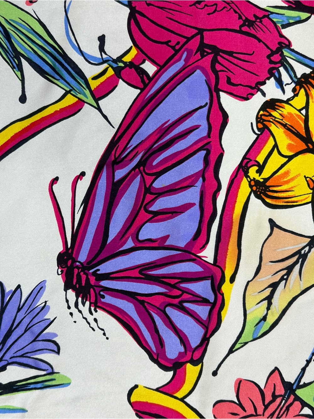 Vintage Silk Floral Scarf Butterflies Tulips
90's Garden Flowers Rare - Picture 5 of 10